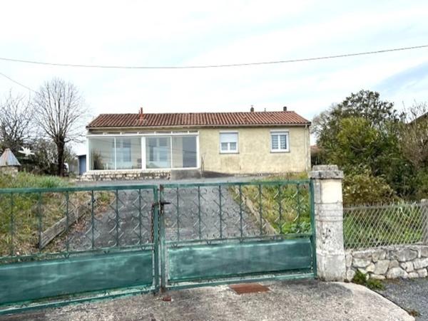 Maisons et terrain à vendre à MIRAMBEAU (17)