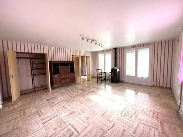 Maisons et terrain à vendre à MIRAMBEAU (17)