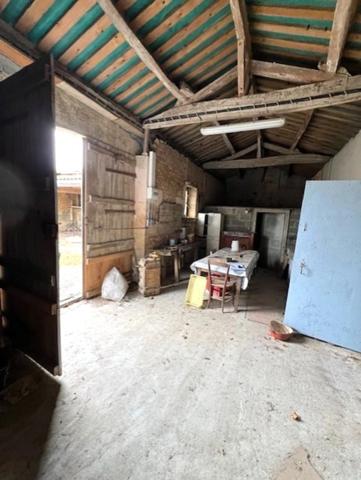 Maisons et terrain à vendre à MIRAMBEAU (17)