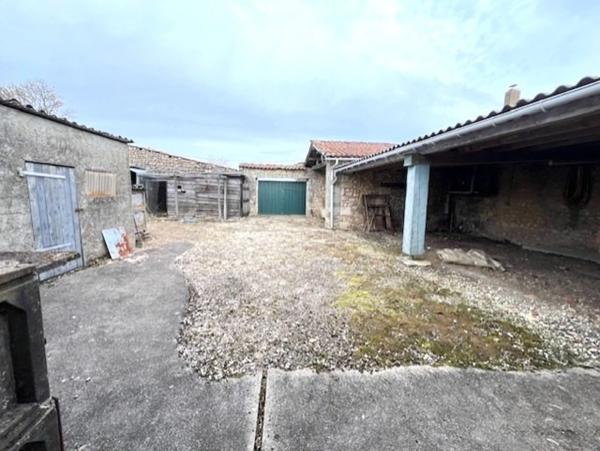 Maisons et terrain à vendre à MIRAMBEAU (17)