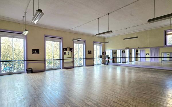 Appartement à vendre    4 pièces • 184,50 m2 Montélimar