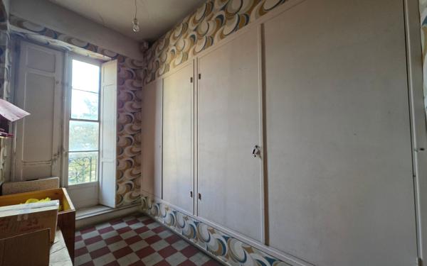 Appartement à vendre    4 pièces • 184,50 m2 Montélimar