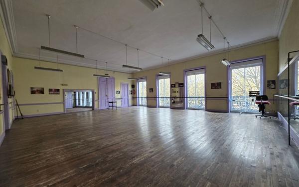 Appartement à vendre    4 pièces • 184,50 m2 Montélimar