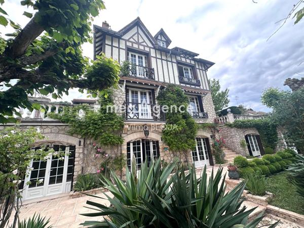 Maison à MISY-SUR-YONNE, 77130 - 7 pièces 220m²