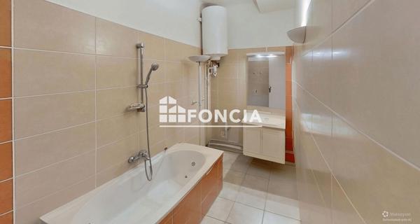 À vendre Appartement 3 pièces 66.06 m² - Marseille 13005