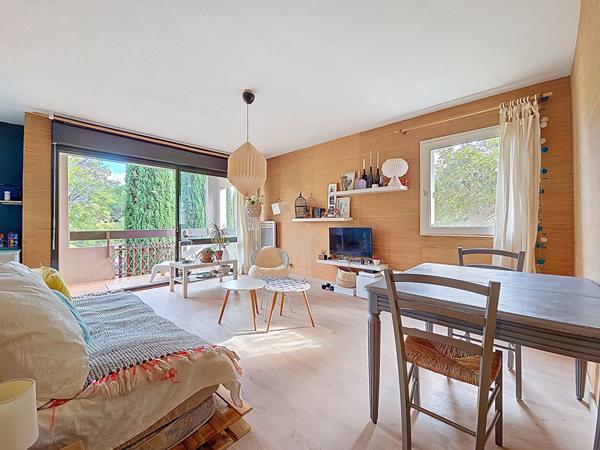 Appartement 2 pièces de 46m² avec terrasse à vendre proche des commodités à Castanet-Tolosan