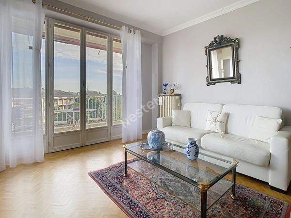 Appartement à Avrillé au Val d'Or -T3 - Garage - Balcon