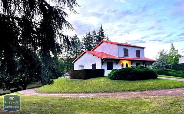 Maison à vendre 9 pièces 168m²