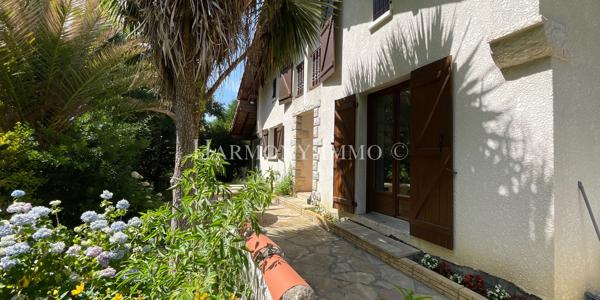 Villa de 158.m² environ avec jardin et garage