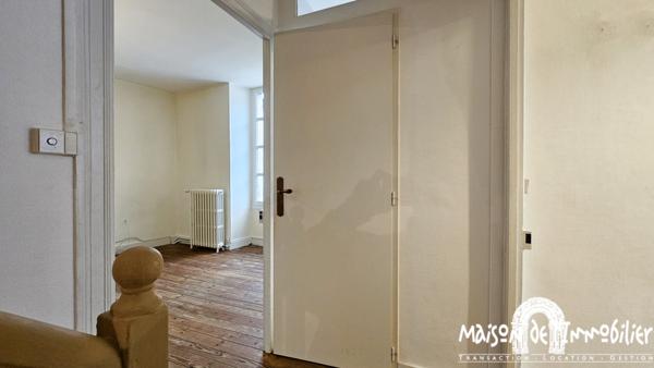 Location Maison de ville - 5 pièces - 104m² - COGNAC Vieux Cognac