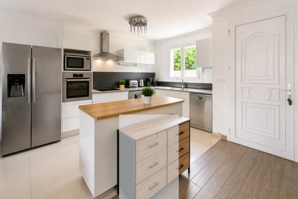 Émerainville (77184) Maison familiale avec vue lac – 5 chambres, suite parentale et fort potentiel ! Secteur recherché