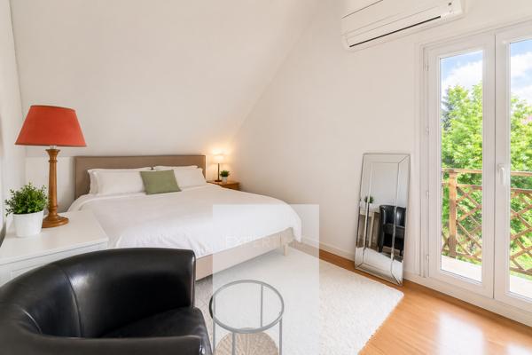 Émerainville (77184) Maison familiale avec vue lac – 5 chambres, suite parentale et fort potentiel ! Secteur recherché