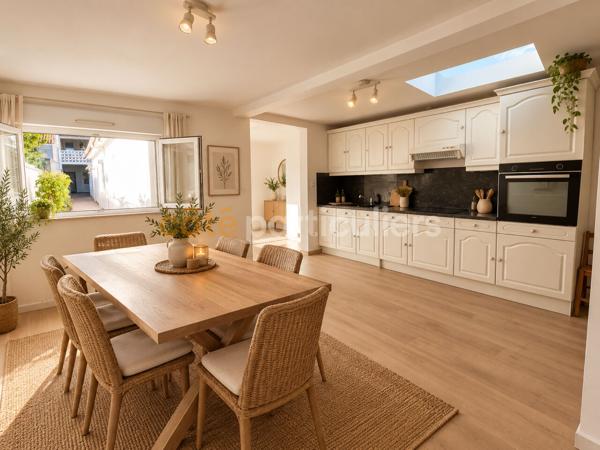 Vente
                Maison54 m² - 3 Pièces -
                    CENON (33150)
