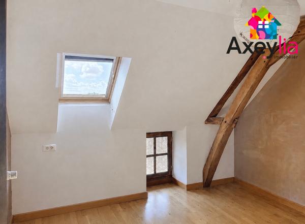 À VENDRE - CÉRON - MAISON SUR ENVIRON 5HA DE TERRAIN