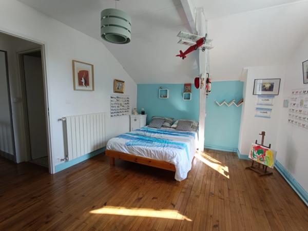 MAISON GASCOGNE ENTIEREMENT RENOVEE SUR 1 HECTARE .