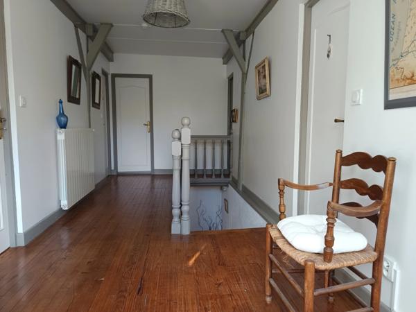 MAISON GASCOGNE ENTIEREMENT RENOVEE SUR 1 HECTARE .