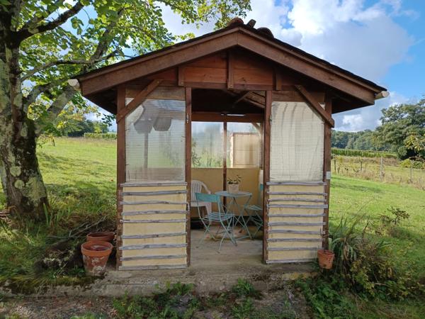 MAISON GASCOGNE ENTIEREMENT RENOVEE SUR 1 HECTARE .