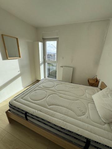 CORNICHE T2 dans immeuble récent , Brest