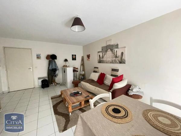 Appartement à louer 2 pièces 47.9m²