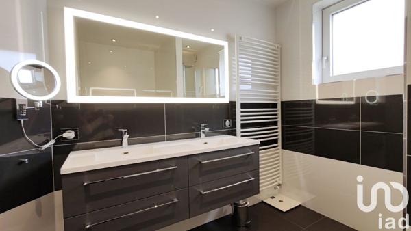 Maison de ville 8 pièces de 213 m² à Maxéville (54320)