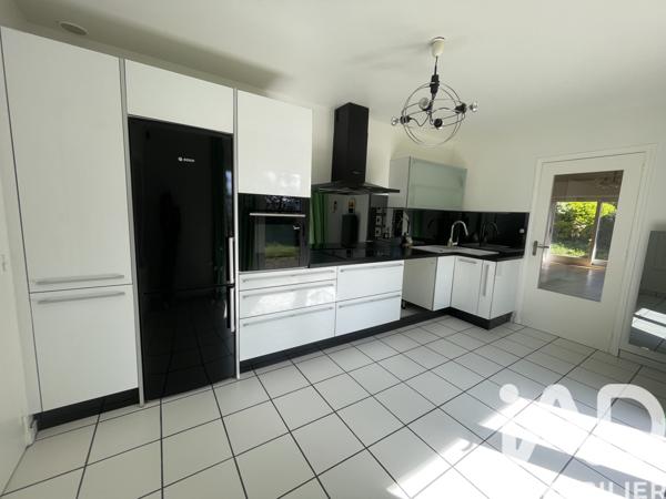 Maison à vendre 6 pièces 160 m² Saint-Priest-en-Jarez