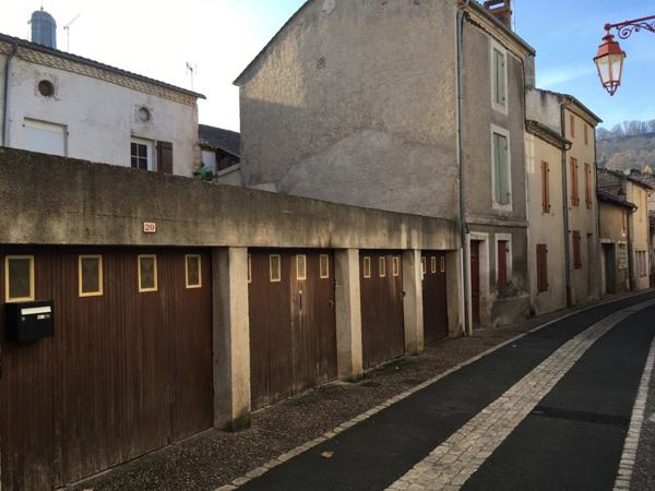 Castelmoron, maison de 57 m2 avec garage dans rue calme. Excellent état de présentation, lumineux. , Castelmoron sur lot