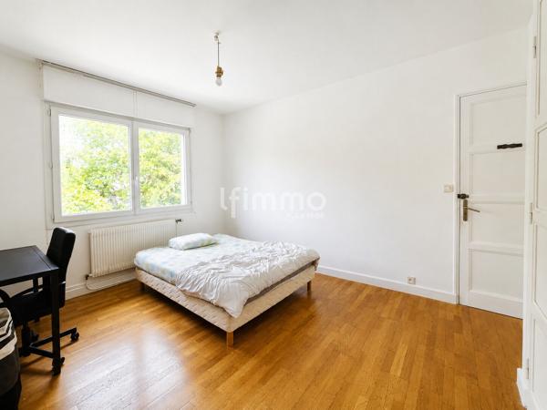 Maison de ville avec jardin et parking - 33400 Talence