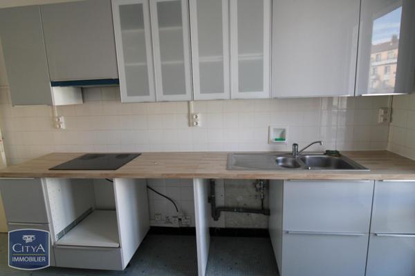 Appartement à louer 3 pièces 72.4m²