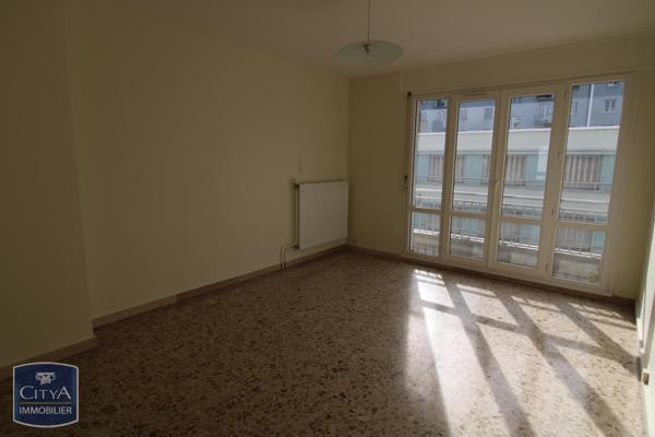 Appartement à louer 3 pièces 72.4m²
