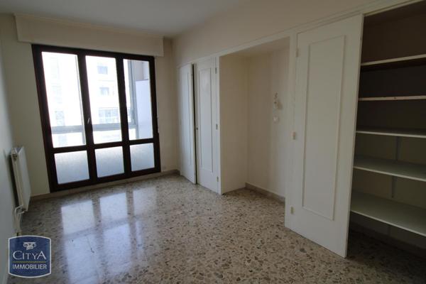Appartement à louer 3 pièces 72.4m²