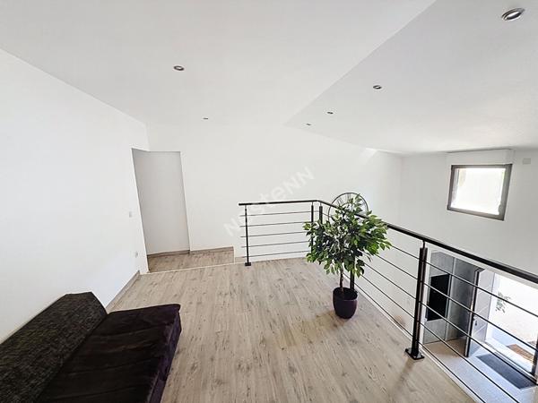 Maison de Prestige à Vendre à Six Fours Les Plages quartier des lones