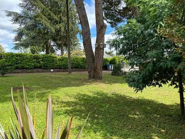 Maison Sainte Luce Sur Loire 7 pièce(s) 219 m2