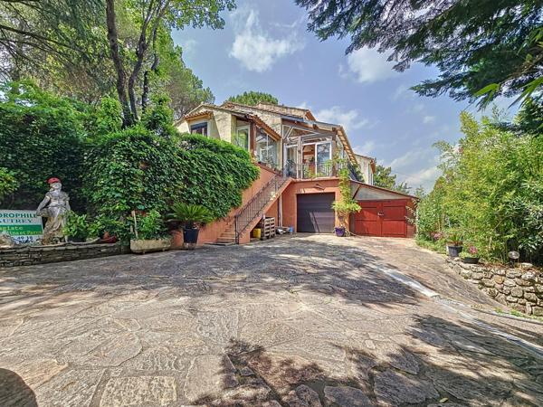 À vendre – Villa familiale 5 pièces avec dépendances, grand jardin & vue dégagée – Bédarieux