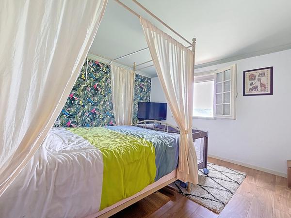 À vendre – Villa familiale 5 pièces avec dépendances, grand jardin & vue dégagée – Bédarieux