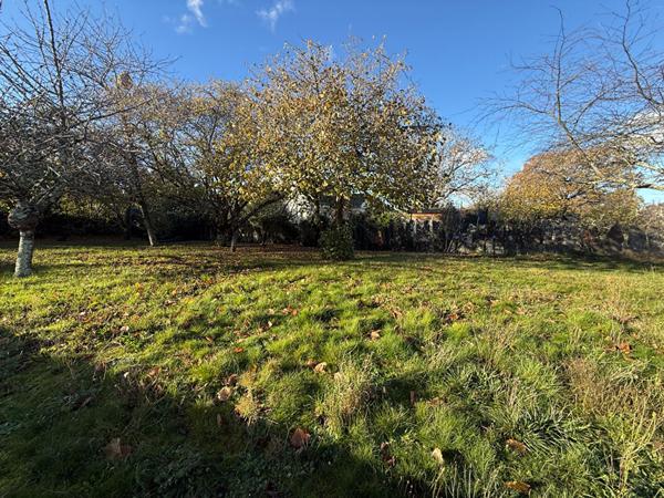 Terrain Redon 745 m2