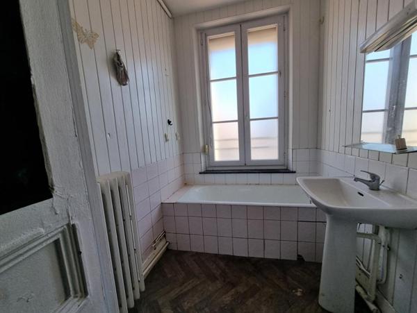 Maison Hirson 8 pièce(s) 196 m2