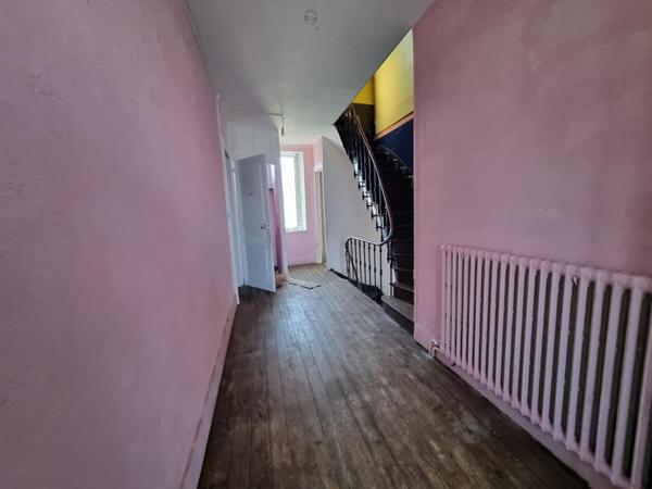 Maison Hirson 8 pièce(s) 196 m2