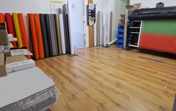 Vente Local commercial Bâtiment professionnel + bureaux Pierrelatte   