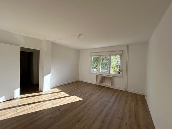 "APPARTEMENT LE MANS 1 PIECE 38M2"