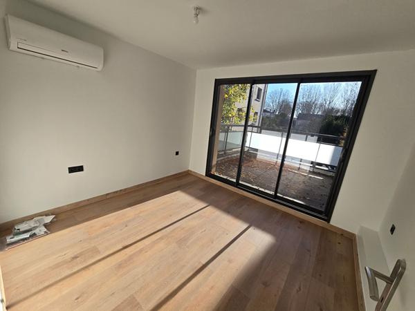 Maison Toulouse 31400 Saint Agne, villa T3 73 m2 avec terrasse et cour au calme