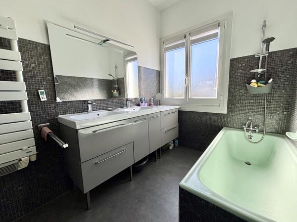 Maison 6 pièces - 185 m²