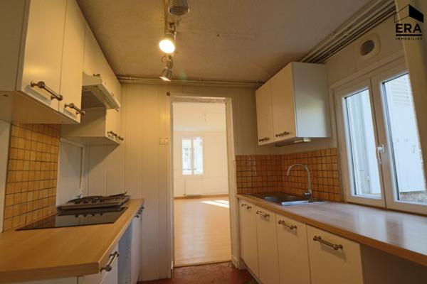 Maison de 5 pièces, jardin, dépendance. Proche centre ville Compiègne