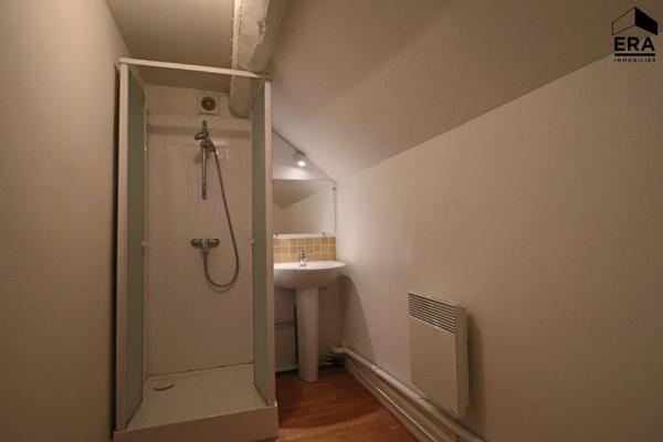 Maison de 5 pièces, jardin, dépendance. Proche centre ville Compiègne