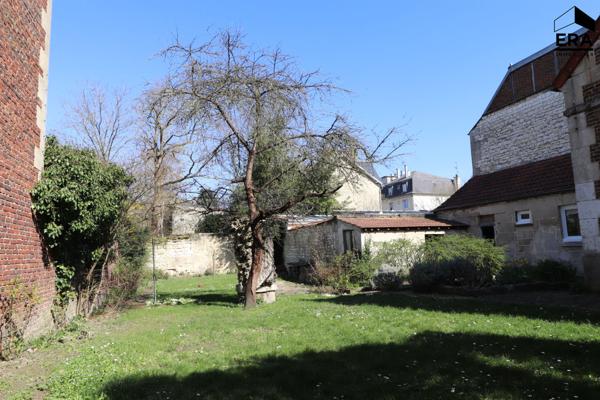Maison de 5 pièces, jardin, dépendance. Proche centre ville Compiègne
