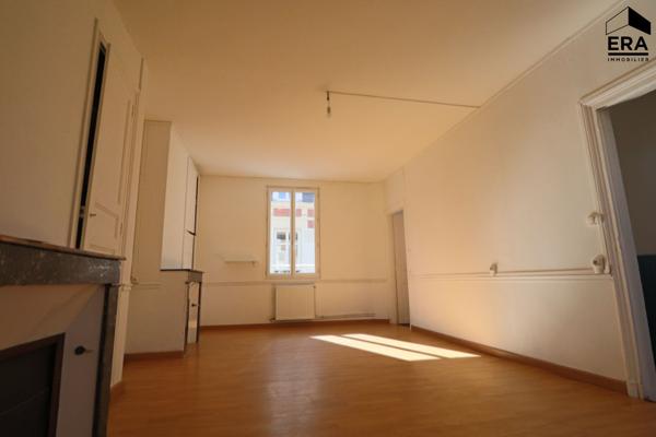 Maison de 5 pièces, jardin, dépendance. Proche centre ville Compiègne