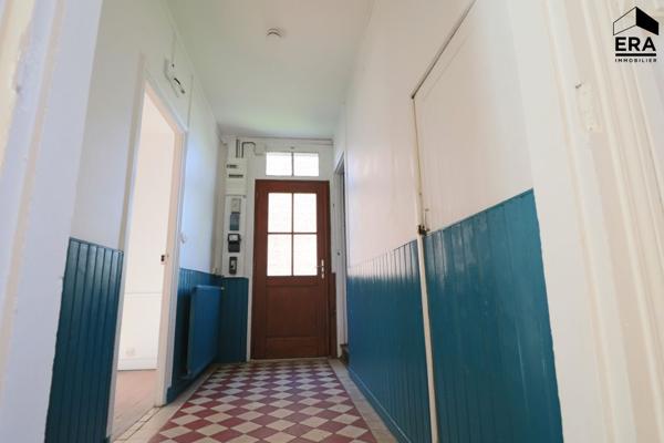 Maison de 5 pièces, jardin, dépendance. Proche centre ville Compiègne
