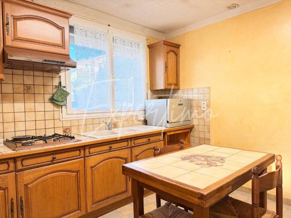 Manosque (04100) Maison de type 4 avec garages