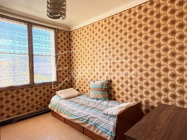 Manosque (04100) Maison de type 4 avec garages