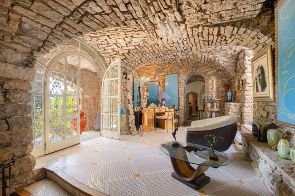 Vente Mas Saint-Bauzille-de-Montmel 17 Pièces 639 m²