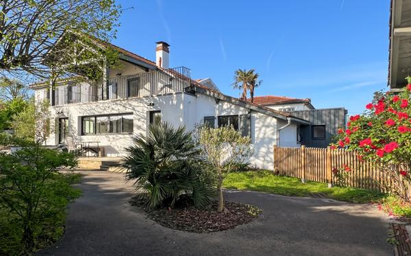Maison à vendre    6 pièces • 201,19 m2 Bayonne